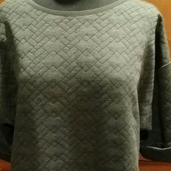 Banana Republic Grey Quilted Blouse Large - Picture 2 of 3